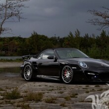 Foto en el avatar de WatsApp chic Porsche negro