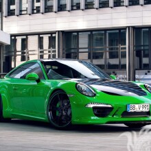 Foto en la foto de perfil de YouTube Porsche verde de lujo