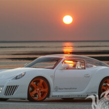 Photo on the avatar for YouTube cool white Porsche free download