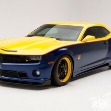 Foto de auto deportivo amarillo en la foto de perfil en WatsApp