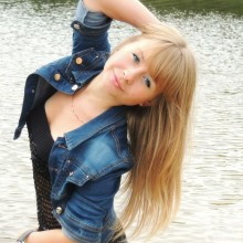Portrait d'une blonde pour le téléchargement du profil VK