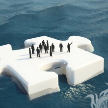 Pessoas em um bloco de gelo na forma de uma arte de quebra-cabeça para um avatar