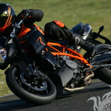 Foto de piloto de motocicleta na foto de perfil do TikTok