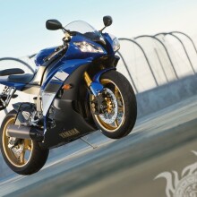 Baixe a foto do avatar de uma motocicleta