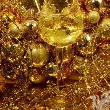 Ein Glas Champagner für das neue Jahr ava