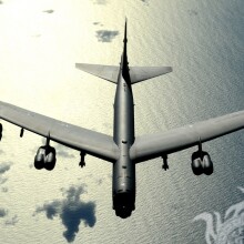 Baixe uma foto de avatar para uma aeronave militar gratuita para um cara