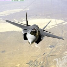 Baixe a foto grátis de um cara na foto de perfil de um avião militar