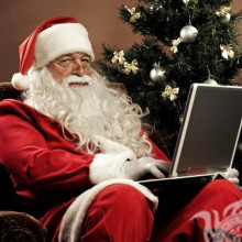 Find a picture of Santa Claus on your profile picture