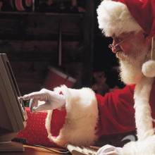 Papá Noel preparando imagen de regalos
