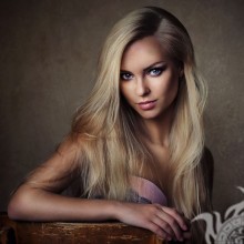 Beautiful photo of blonde for icon download
