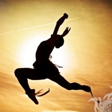 Ballerine sautant belle silhouette sur avatar