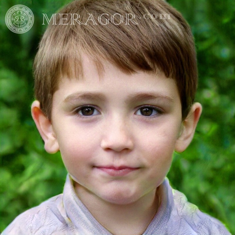 Foto von geknallten Jungen auf dem Profilbild Gesichter von Jungen Kindliche Jungen Gesichter, Porträts