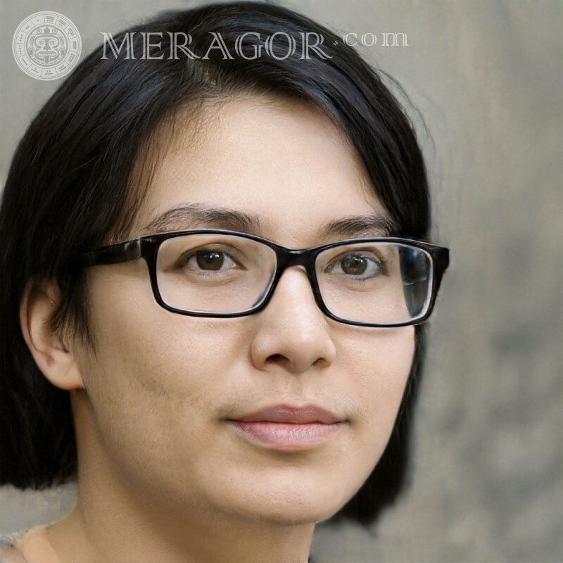 Fille brune carrée sur avatar Visages de filles Bruns Avec les lunettes Visages, portraits