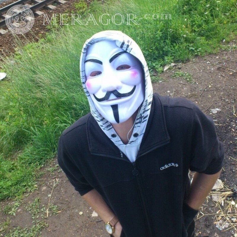 Хлопець в масці гая фокса фото на аватар скачати У масці Без обличчя
