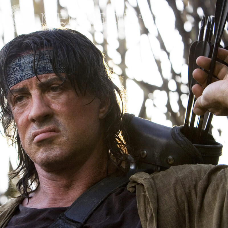 Stallone en la foto de perfil De las películas Rostros de hombres Masculinos Con armas