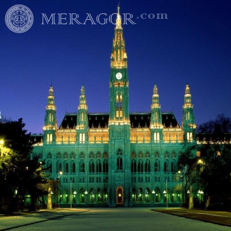 Венская ратуша вечернее фото на аву Bâtiments