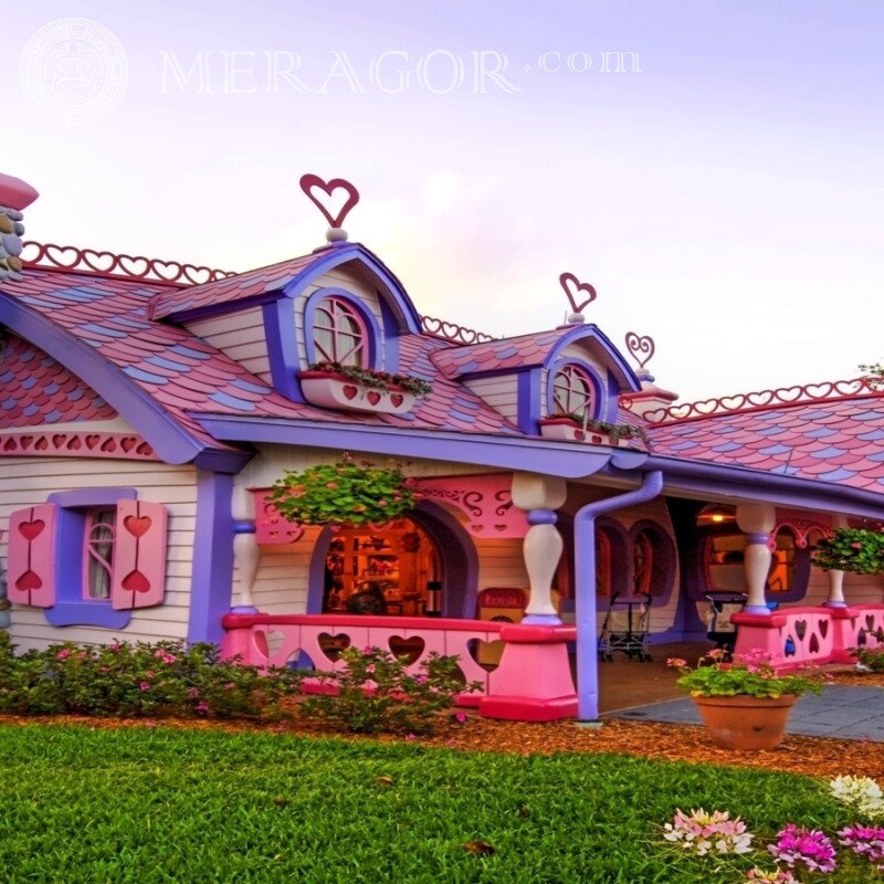 Сказочный розовый домик на аву Bâtiments
