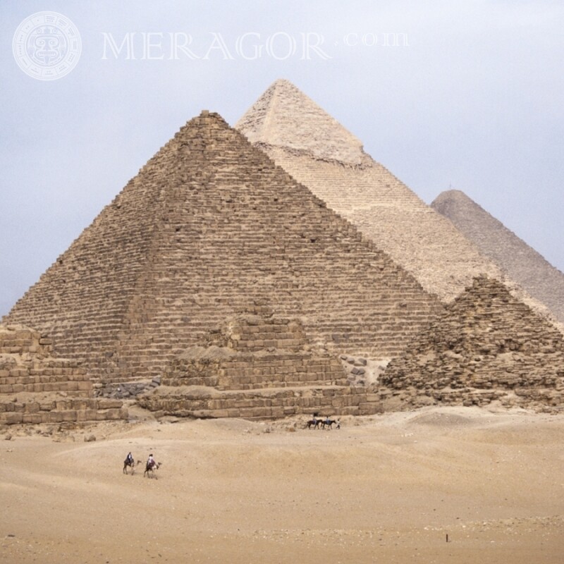 Єгипетські піраміди фото на аватарку Будівлі