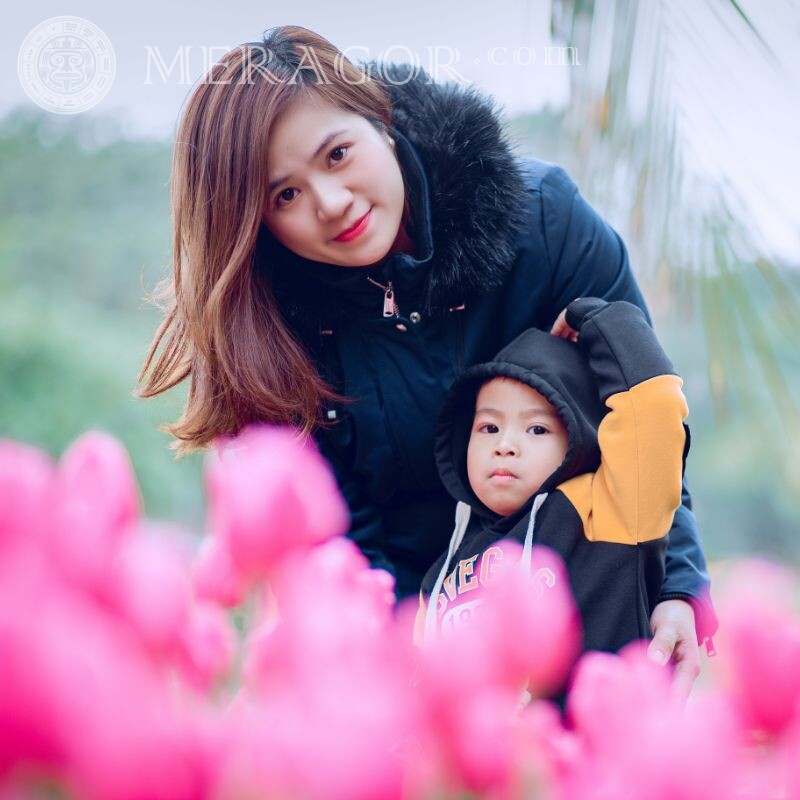 Аватар восточная женщина с ребенком Азиаты Детские Девушки