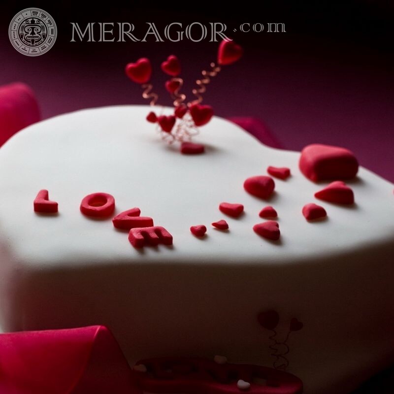 Ава с тортом на День Валентина Любовь Праздники