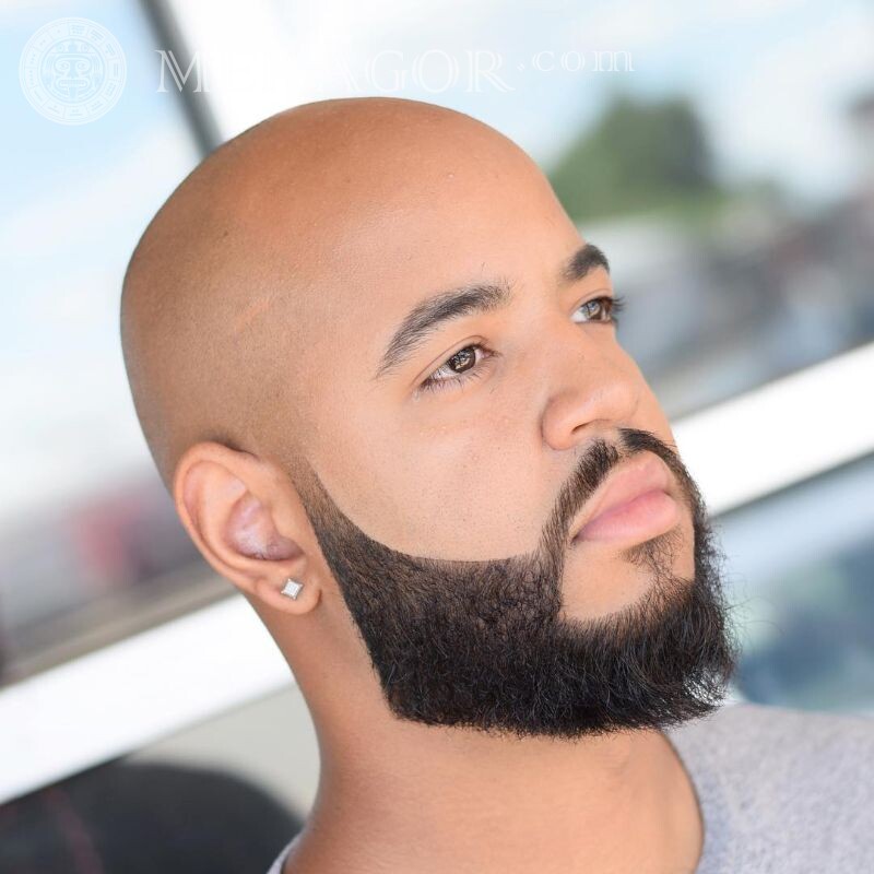 Nègre avec une photo de barbe pour avatar Visages d'hommes Noirs Visages, portraits Tous visages