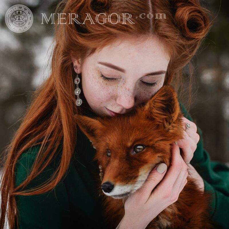 Girl and fox beautiful photo for icon Faces, portraits Small girls Girls Foxes