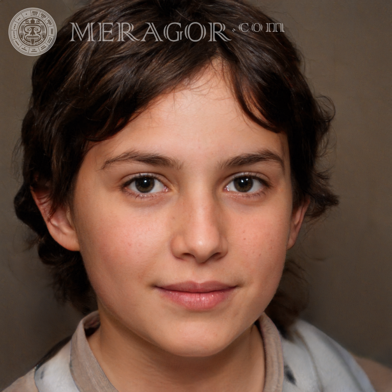 Téléchargez la photo gratuite un garçon brun pour VK Visages de garçons Jeunes garçons Pour VK Visages, portraits