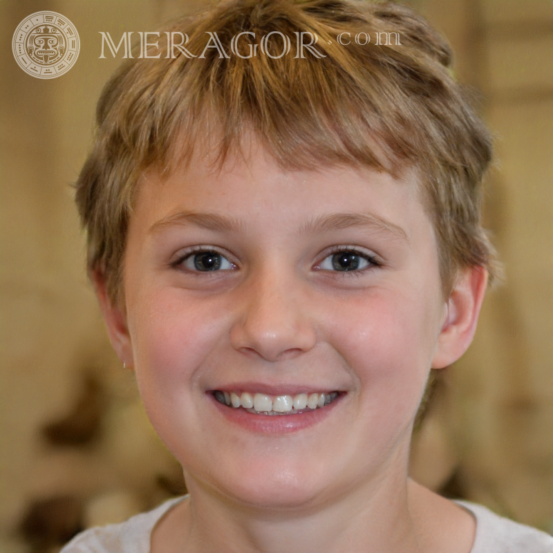 Porträt eines Jungen mit blonden Haaren für TikTok Gesichter von Jungen Kindliche Jungen Gesichter, Porträts