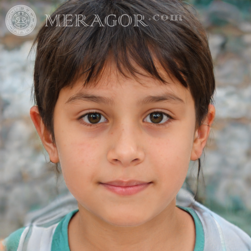Porträt eines brünetten Jungen für Pinterest Gesichter von Jungen Kindliche Jungen Gesichter, Porträts