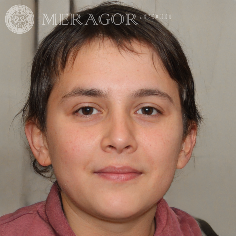 Bildnis eines Jungen auf grauem Hintergrund Gesichter von Jungen Kindliche Jungen Gesichter, Porträts