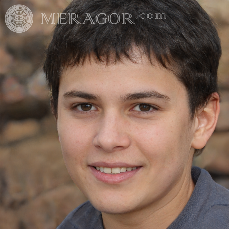 Foto eines Jungen für TikTok 180 x 180 Pixel Gesichter von Jungen Kindliche Jungen Gesichter, Porträts