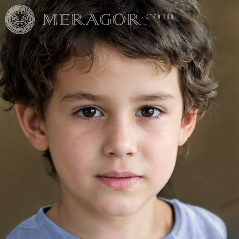 Фотография маленького мальчика с темными волосами Лица мальчиков Детские Мальчики Лица, портреты