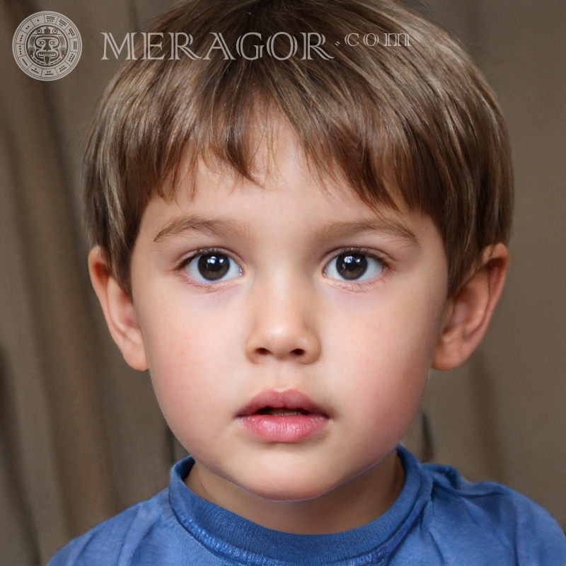 Foto eines kleinen braunhaarigen Jungen Gesichter von Jungen Kindliche Jungen Gesichter, Porträts