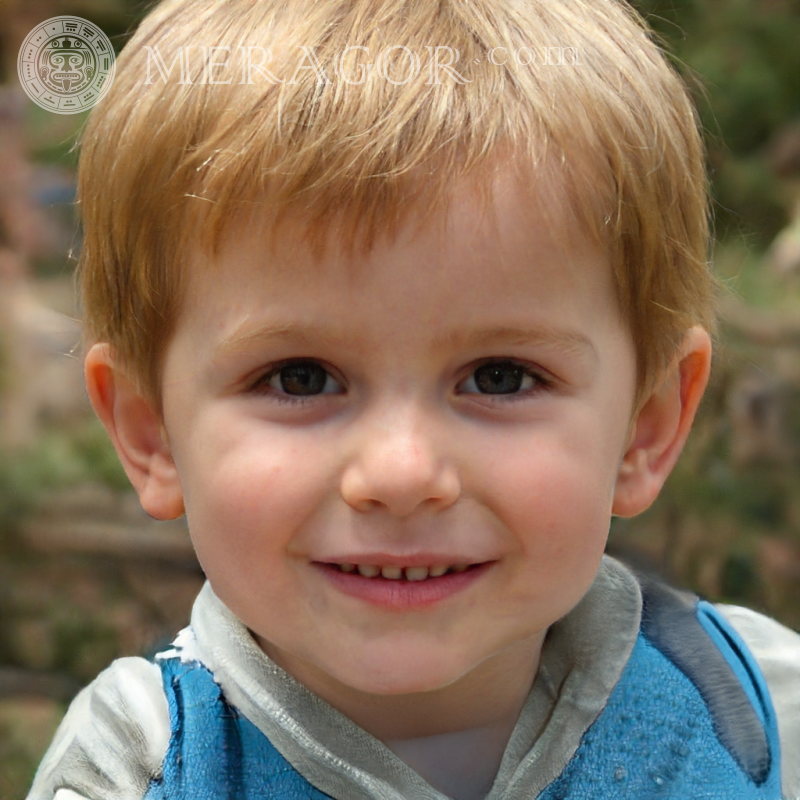 Le visage du petit garçon de profil Visages de bébés Visages de garçons Défunt