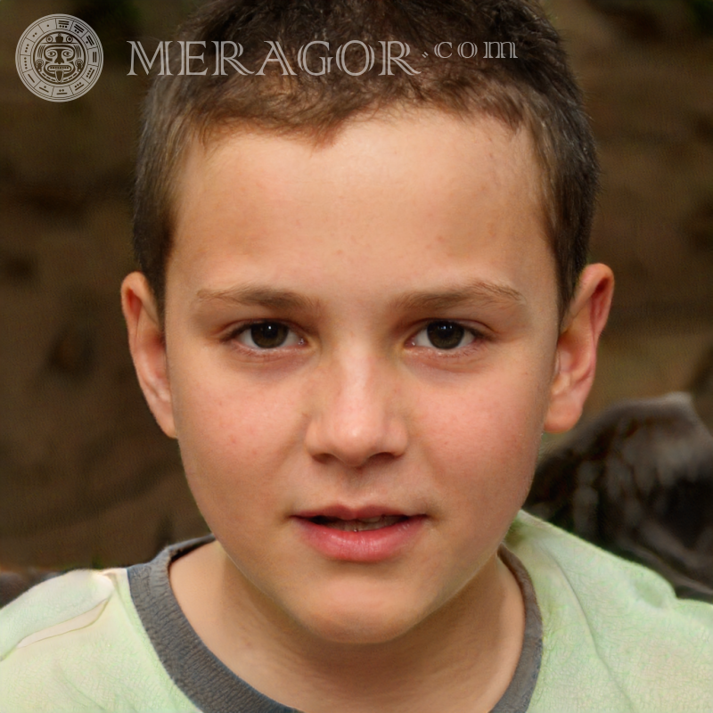 Photo of a brunet boy with short hair | 0 Faces of boys Babies Young boys Faces, portraits