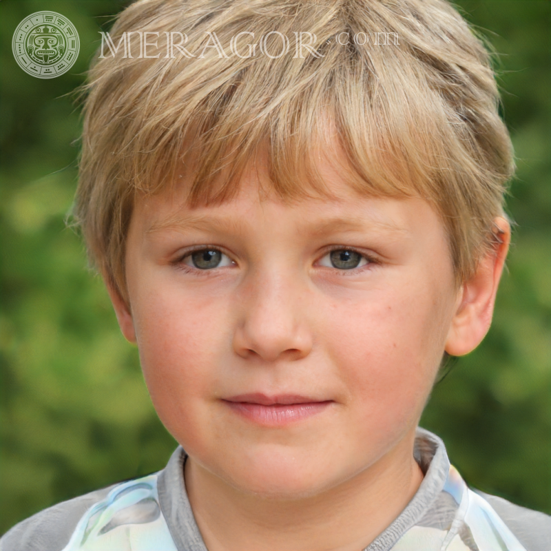 Photo un garçon blond | 3 Visages de garçons Infantiles Jeunes garçons Visages, portraits