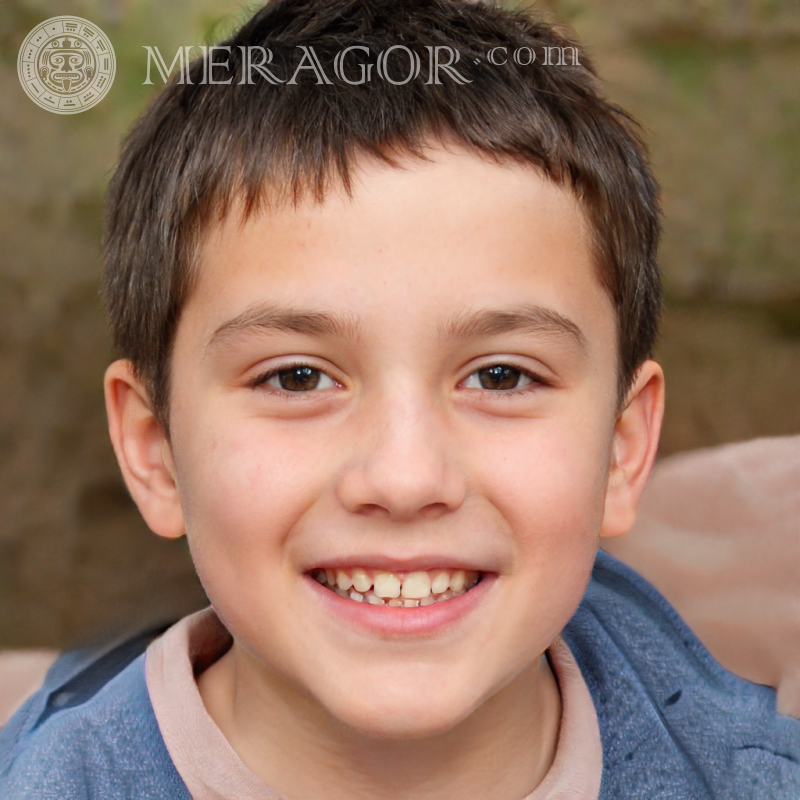 Photo un garçon joyeux avec une coupe courte pour Instagram Visages de garçons Infantiles Jeunes garçons Visages, portraits