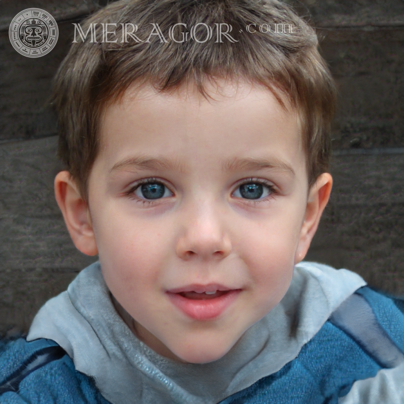Foto eines kleinen Jungen mit dunklen Haaren für TikTok Gesichter von Jungen Kindliche Jungen Gesichter, Porträts