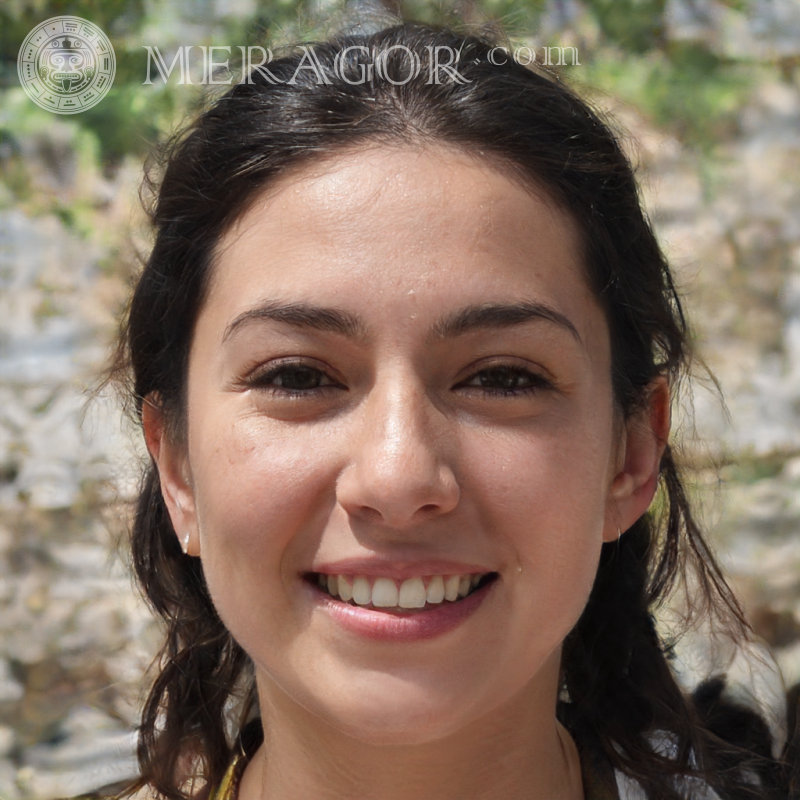 Téléchargement de visage de fille souriante Visages de filles Européens Visages, portraits