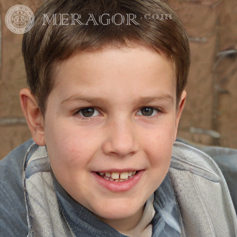 Foto de um menino alegre para mensageiros Rostos de meninos Europeus Infantis Meninos jovens