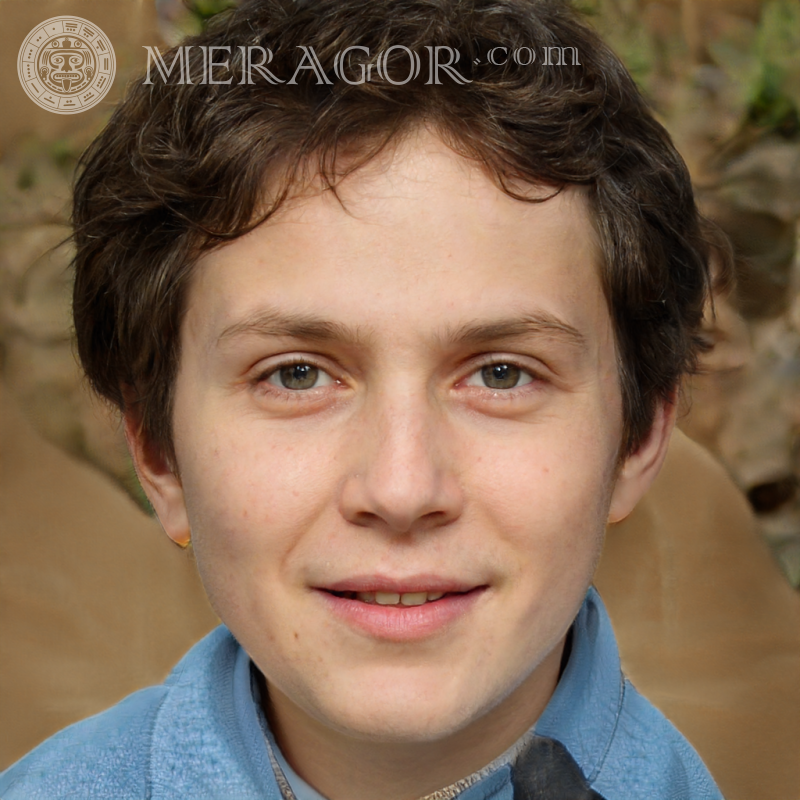 Foto eines lächelnden Jungen auf einem Tablet Gesichter von Jungen Europäer Kindliche Jungen