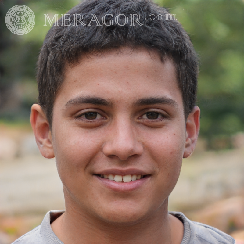The face of a tanned boy for YouTube Faces of boys Arabs, Muslims Brazilians Mexicans