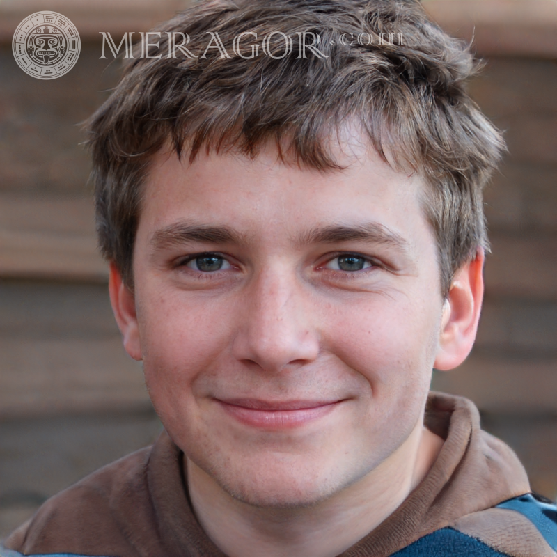 Fröhliches Jungengesicht als Deckung | 4 Gesichter von Jungen Europäer Russen Ukrainer