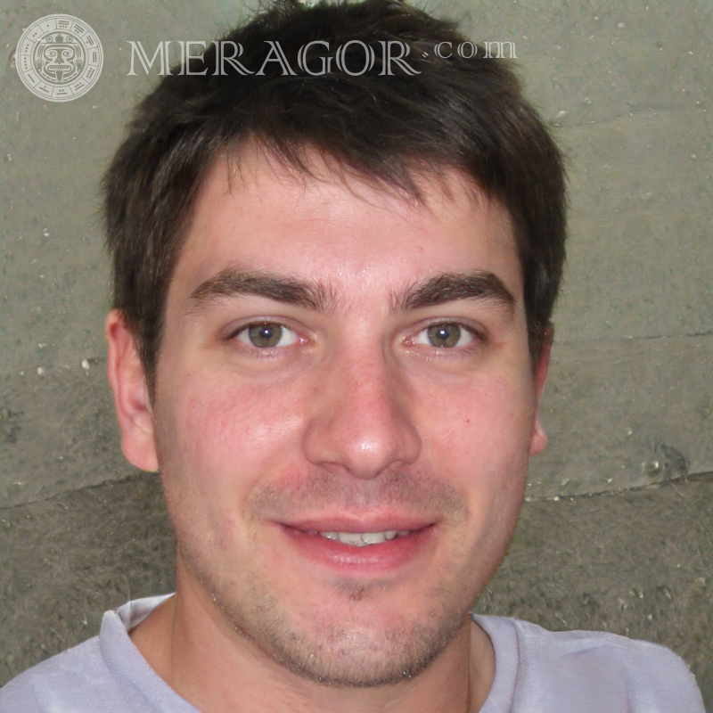 Foto de un hombre de 31 años en un perfil. Rostros de hombres Europeos Rusos Caras, retratos