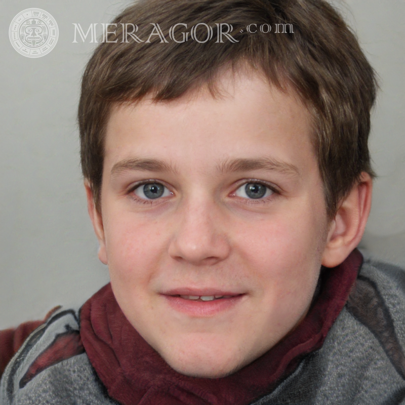 Rosto de um menino fofo com cabelo escuro para o YouTube Rostos de meninos Europeus Russos Ucranianos