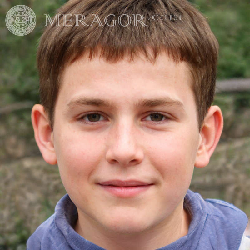 Visage de garçon russe pour la couverture Visages de garçons Européens Russes Infantiles