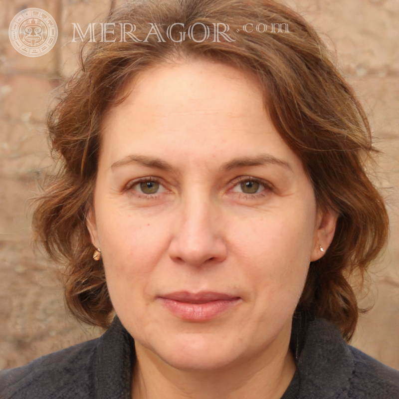 Rosto de mulher de 44 anos Rostos de mulheres Europeus Russos Pessoa, retratos