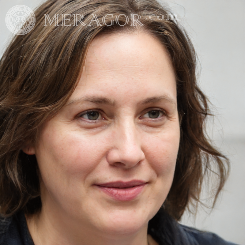 Das Gesicht einer 42-jährigen Russin Gesichter von Frauen Europäer Russen