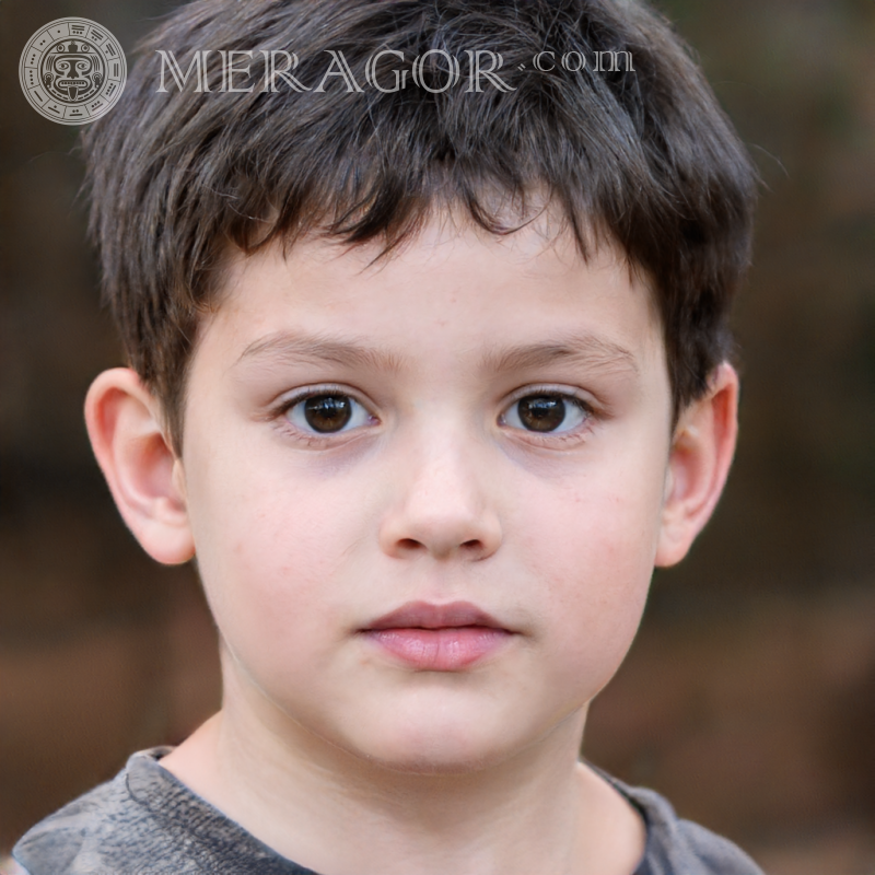 Descarga una foto de un chico lindo para Vkontakte Rostros de niños Europeos Rusos Ucranianos