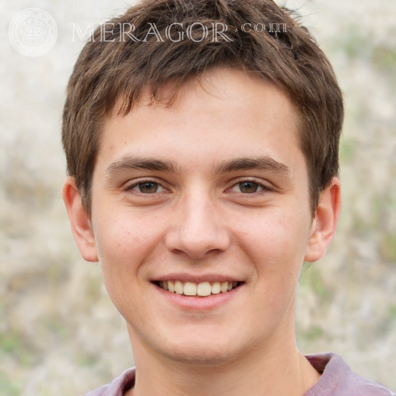 Téléchargez le visage de garçon heureux pour la couverture Visages de garçons Européens Russes Ukrainiens